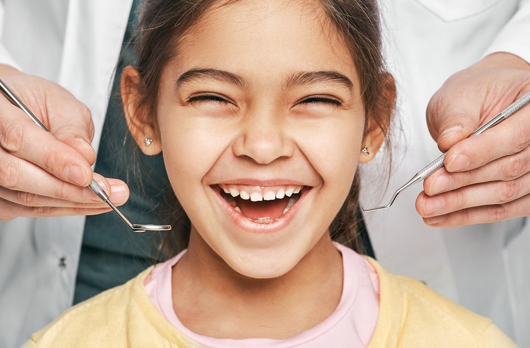 6 Tips For Helping Kids Maintain Healthy Teeth At Home