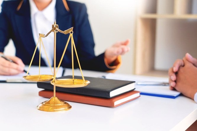 How A Long Island Criminal Defense Lawyer Can Protect Your Record