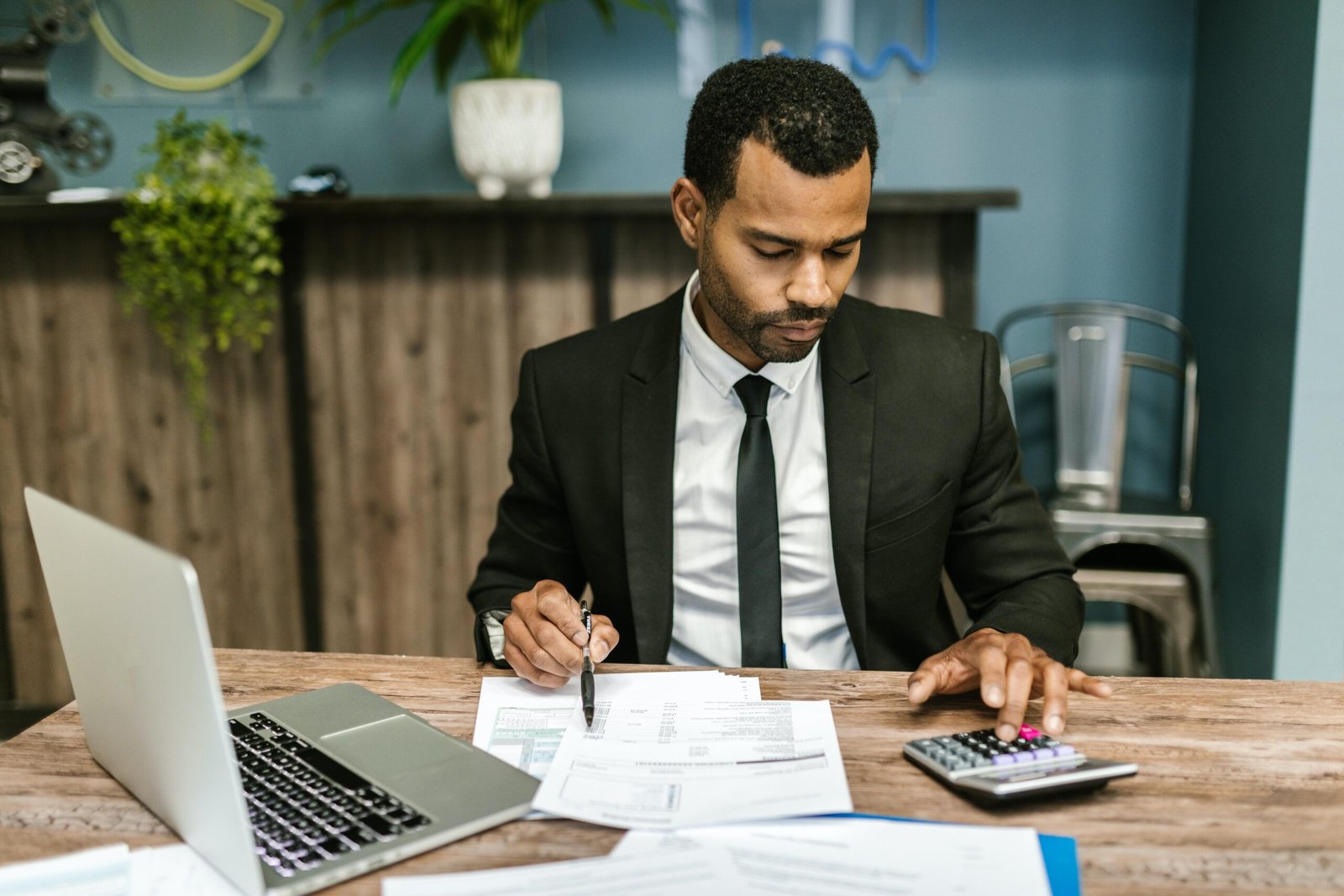 The Benefits Of Hiring An Accounting Firm For Small Business Growth